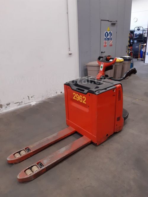 Nízkozdvižný vozík s elektrickým pohonem T 25 AP