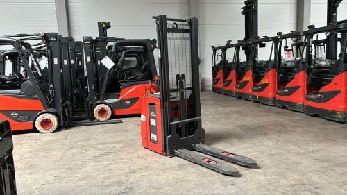 Ručně vedený vysokozdvižný vozík s elektrickým pohonem L 14