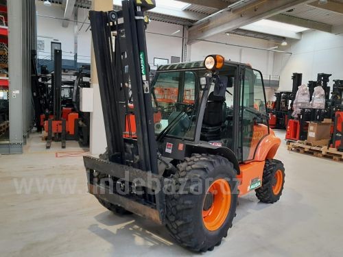 Terénní vozík s dieselovým pohonem 